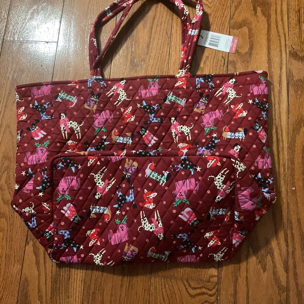 VERA BRADLEY “Holiday Hounds” Essential Grand Tote